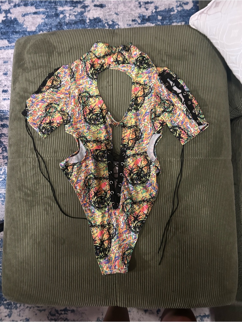 Sassypants Medium Bodysuit